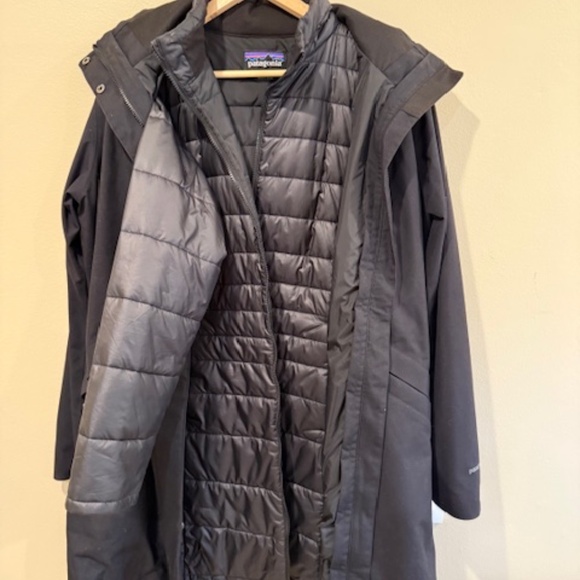 Patagonia women's Tres (3-in-1 parka) - Picture 2 of 9